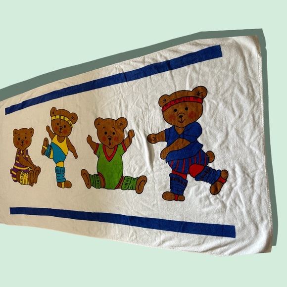 Vintage 1980’s Workout Bear Large Body Huggers Beach Bath Towel White - Picture 2 of 10
